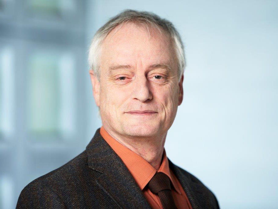 Prof. Markus Aebi